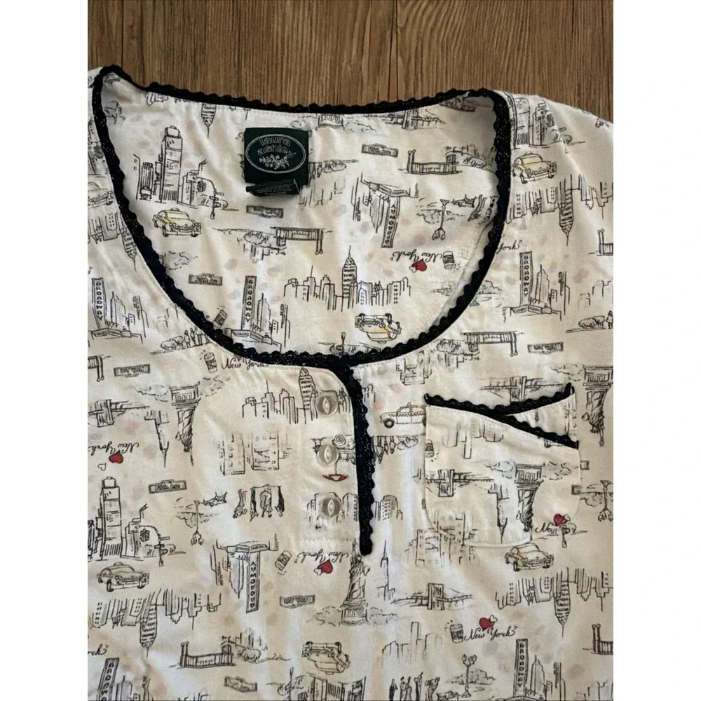 2 Pair Of Women's Sleepwear Sets Crop Pants And Top Lightweight Size S & XS